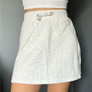 H&M speckled light grey mini skirt